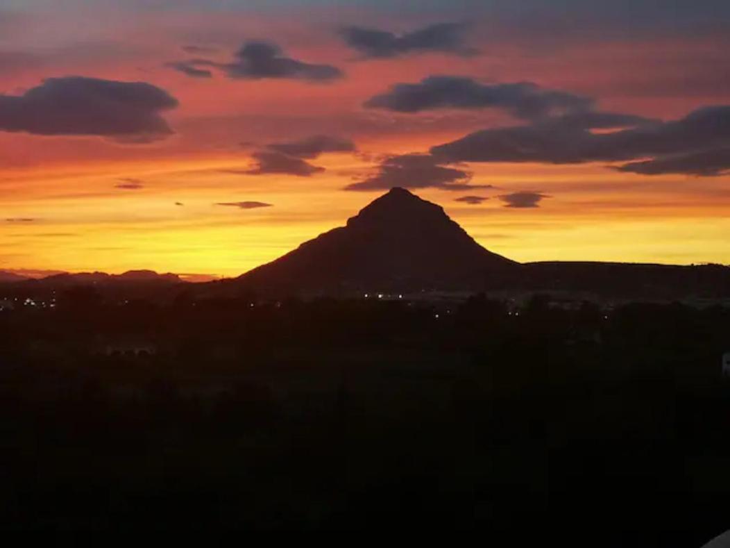 Casa En Urb. Con La Piscina Mas Grande De Javea. Buitenkant foto